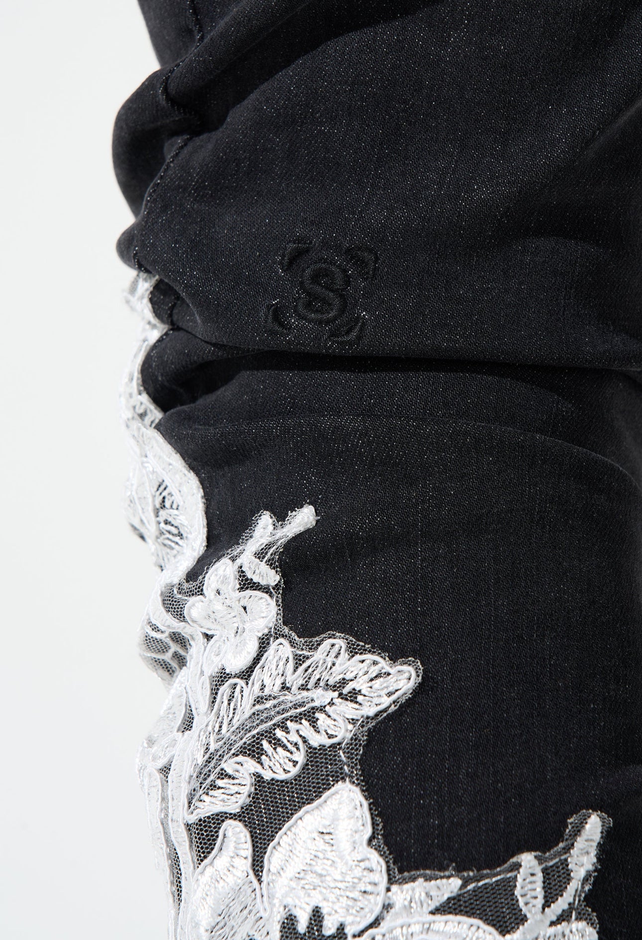 & WISDOM JEANS