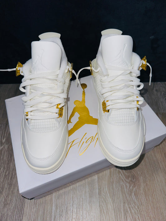 Jordan 4 Retro Dorado Metalizado